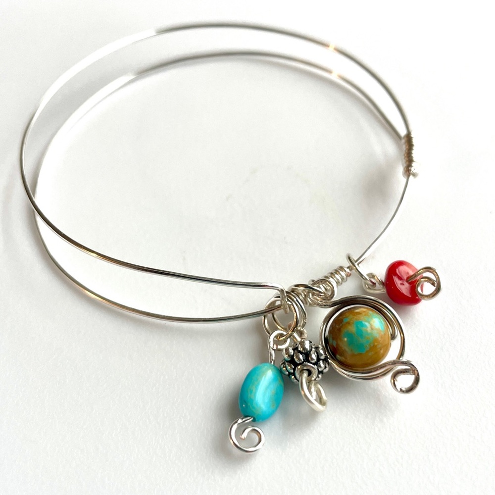 NWOT Handcrafted Silver Plated Adjustable Bangle Bracelet With Turquoise Beads